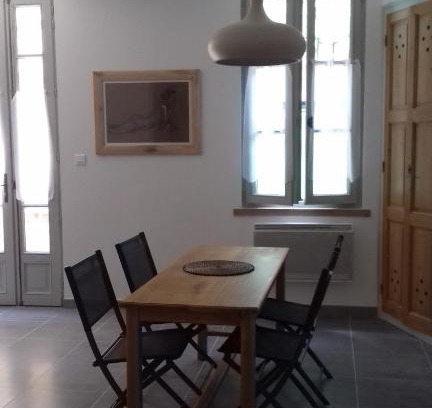 Villeneuve-les-Avignon House | Quartier St Pons