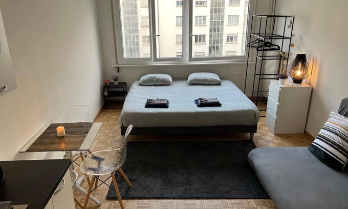 Downtown Geneva Apartment | Quenn Bee studio