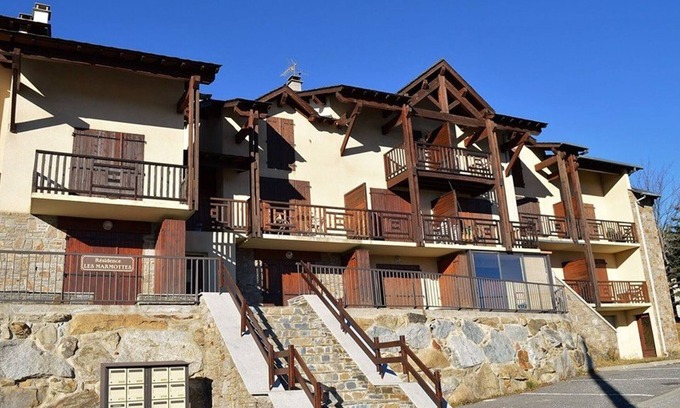 Les Angles Apartment | Quiet 2-bedroom apartment with fireplace, balcony and equipped kitchen