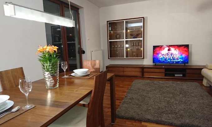 Pradnik Czerwony Apartment | Quiet and spacious apartment with garage option