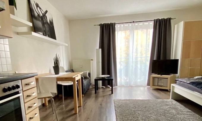 Regensburg Apartment | Quiet apartment in a central location with free underground parking space