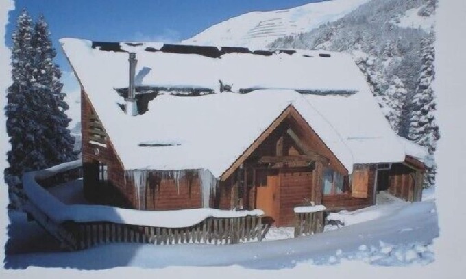 Eaux-Bonnes Ski Chalet | 🏔 Quiet apartment in the heart of nature in the center of Gourette