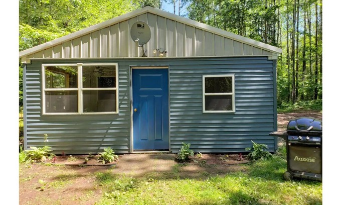 Pine County Cabin | Quiet cabin in the woods