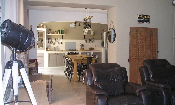 Cheval-Blanc Other | QUIET, COMFORTABLE PROVENCAL FARMHOUSE IN THE COUNTRYSIDE WITH SECURE SWIMMING POOL