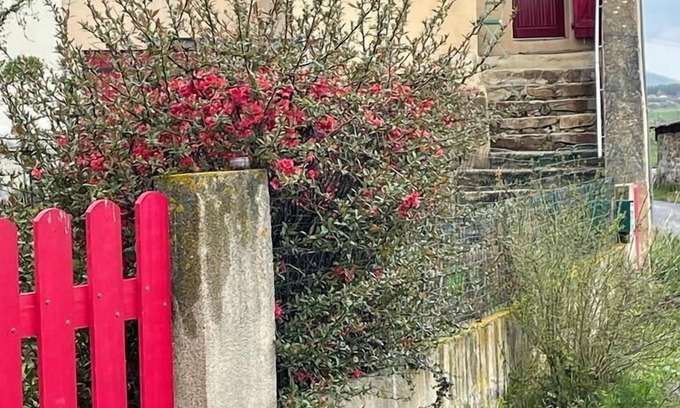 Leotoing House | Quiet country house animals welcome