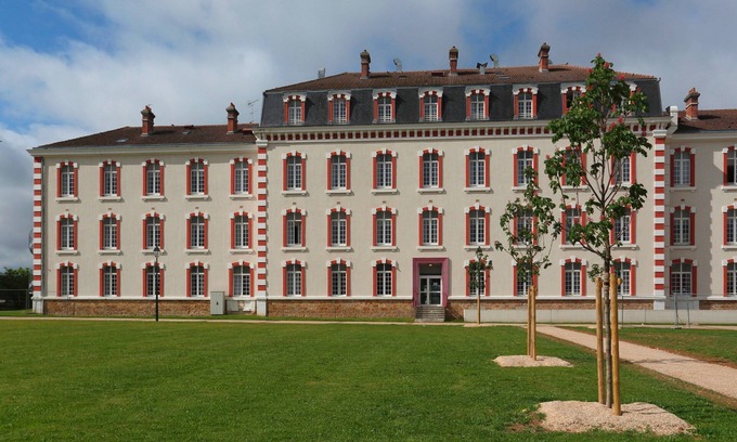 Epernay Apartment | Quiet, Cozy Studio | Free Wi-Fi + On-Site Parking