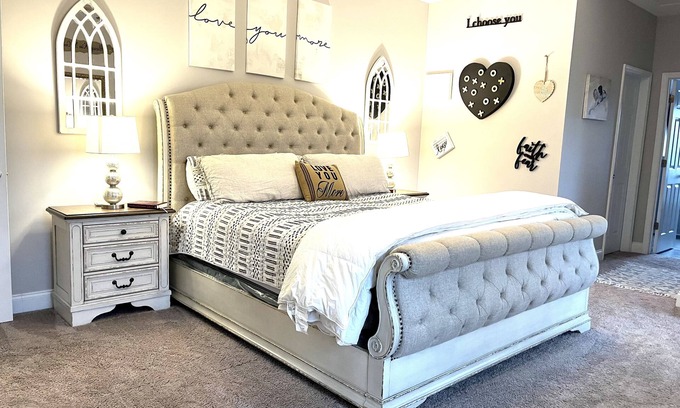 Traphill House | Quiet peaceful Stone mountain fun House with Pool ,Hot Tub and vineyards near