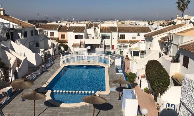 La Siesta Villa | Quiet Private Villa with shared pool and private roof terrace