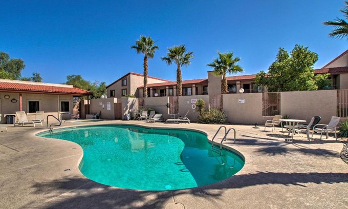 Apache Junction Apartment | Quiet Retreat about 5 Mi to Lost Dutchman State Park!