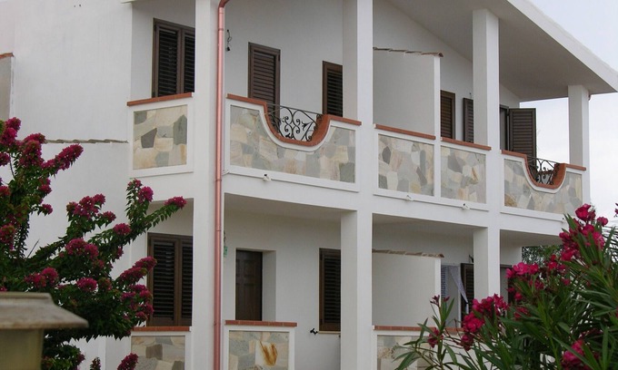 Sant'Anna Arresi House | Quiet semi-detached house a few minutes from the dunes of Porto Pino