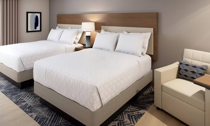 Macomb Hotel | Quiet Studio with Full Kitchen Close to Macomb Center for the Performing Arts