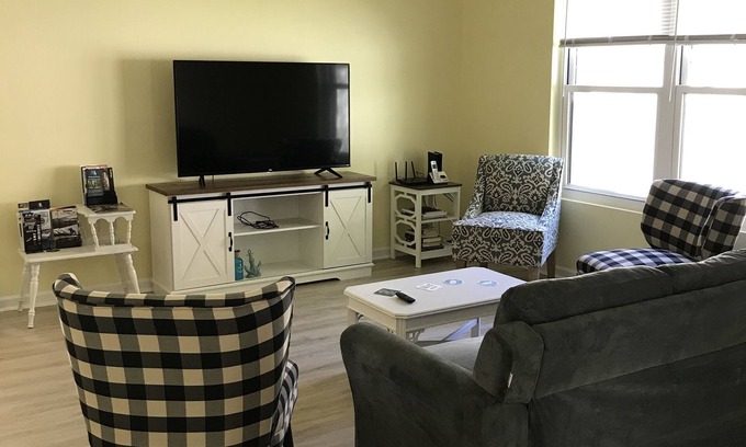 Malta House | Quiet Townhome near Saratoga Lake "No Cleaning Fee"