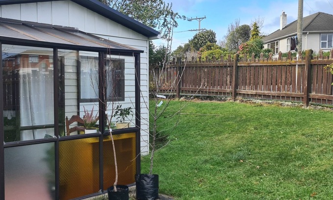 Dunedin Apartment | Quite and peaceful self contained