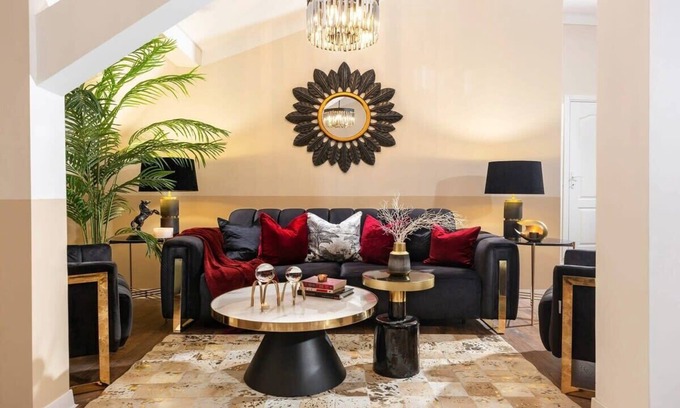 Bucharest City-Centre Apartment | Qult Invictus Summa