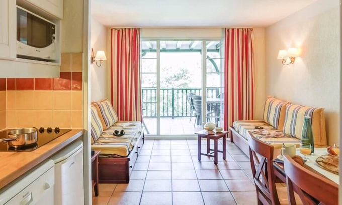 Uhart-Cize Apartment | Résidence Pierre & Vacances Le Parc d'Arradoy*** - Apartment for 4 people - 1 bedroom - Terrace or balcony