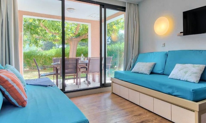 Les Restanques Apartment | Résidence Pierre & Vacances Les Parcs de Grimaud*** - Apartment for 6 people - 1 bedroom + 1 sleeping area - Terrace or balcony