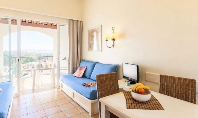 Les Restanques Apartment | Résidence Pierre & Vacances Les Restanques du Golfe de Saint Tropez - Studio for 5 people - 1 sleeping area - Sea view - Terrace or balcony - Sea view