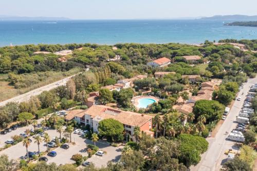 Giens Apartment | Résidence Pierre & Vacances le Hameau de la Pinède