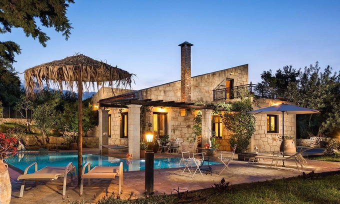 Filippos Villa | R 505 Villa with Jacuzzui Hydro Massage Private Pool