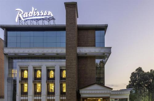 Srinagar Hotel | Radisson Srinagar