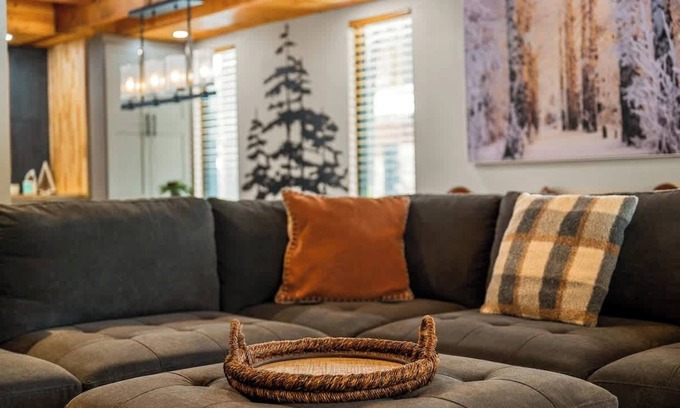 Big Bear City House | Rainbow Tree Haus Sum