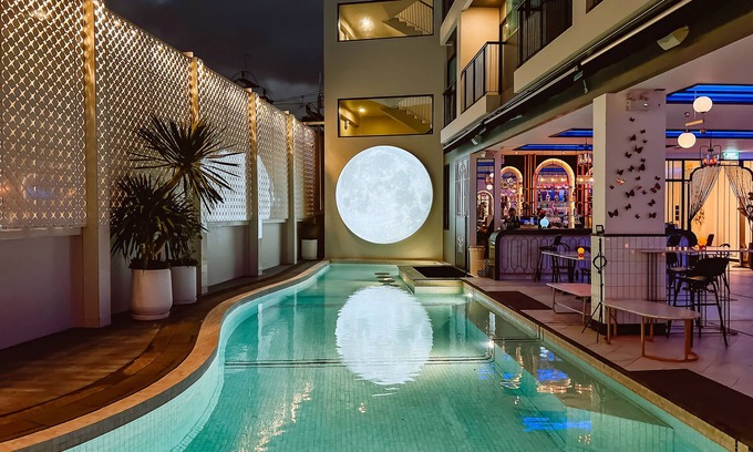 Talat Nuea Hotel | Ratri Hotel Phuket Old Town