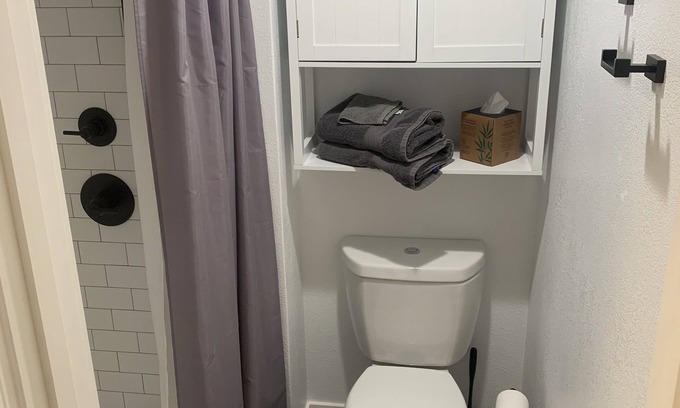 West Colfax Apartment | Recently built, private entrance apartment 4 blocks from Sloan Lake