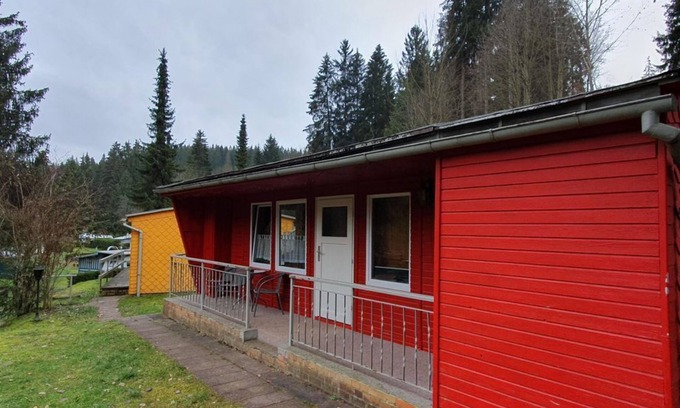 Ilmenau Apartment | Red bungalow 316 standard rate - Naturcamp Meyersgrund