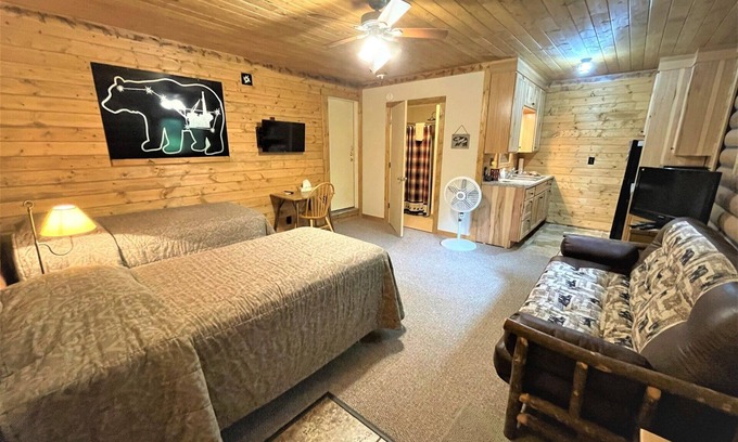 Phillips House | Red Pines - Elk Lake #6A | Studio, 1 Bath