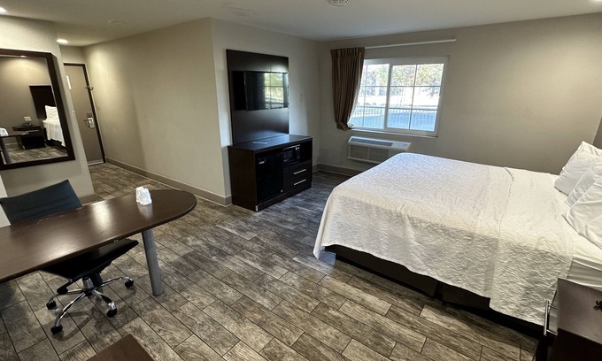 Hayward Hotel | Red Roof Inn Hayward