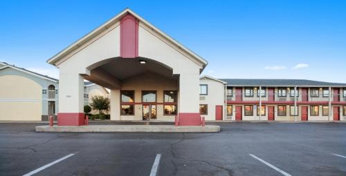 Central Oklahoma City Hotel | Red Roof Inn Oklahoma Airport I 40 W Fairgrounds