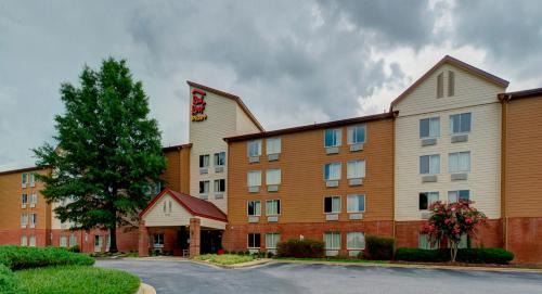 Southwest Raleigh Hotel | Red Roof Inn PLUS Raleigh Downtown NCSU Conv Center