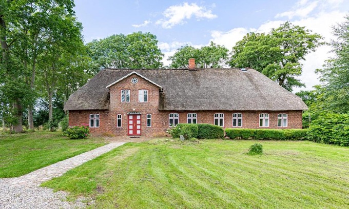 Almdorf House | Reethus Mattes