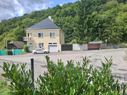 Stara Lehota Apartment | Rekreacny dom pod Bezovcom
