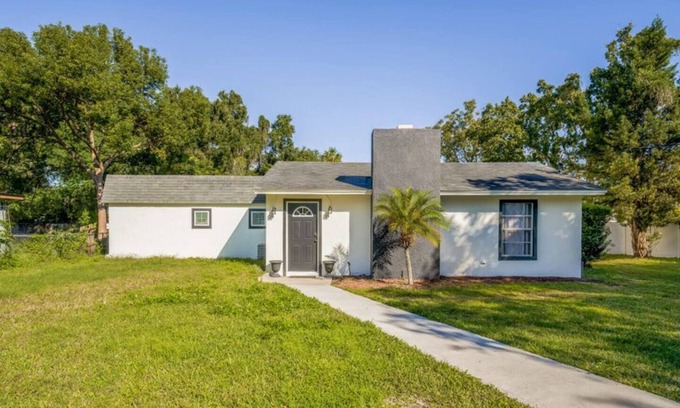 Orlando House | Relax & Unwind | 1BR Retreat w/Pool Access & Wi-Fi