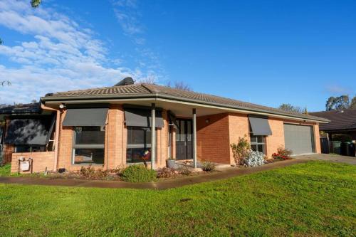 Kennington House | Relaxing 3bd in tranquil setting