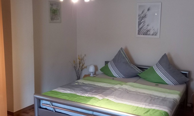Neuwied House | Relaxing guest room to relax, central to Rheinsteig and Limes