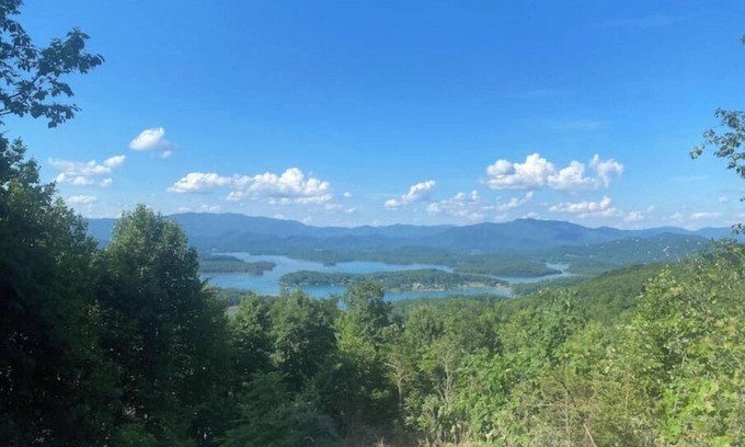 Hiawassee Apartment | Relaxing Hiawassee Retreat in North Georgiann