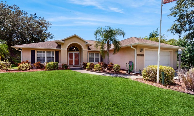 Sebastian Highlands House | Relaxing home with private pool, hot tub, gas grill and full kitchen