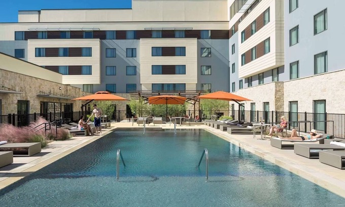 Bee Cave Apartment | Relaxing Pool View Stay | Explore Galleria, Walk Trails and Enjoy Free Parking!