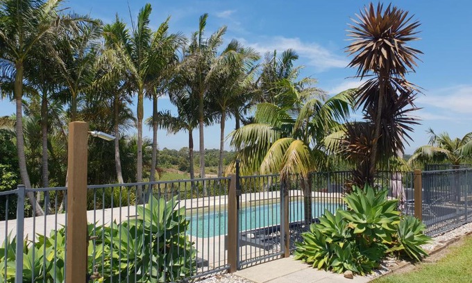 Alstonville House | Relaxing retreat at 71 Dillons guest suite