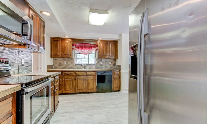 Carrollwood House | Relocating? (5/3) w/pool
