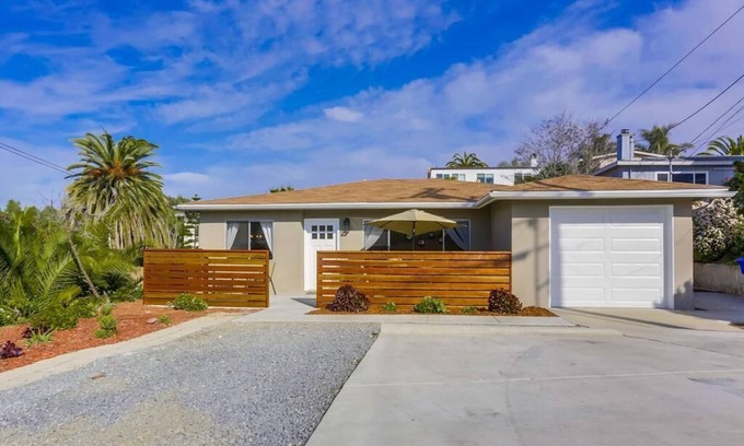 Solana Beach House | Remodeled charming Solana Beach home near Del Mar Racetrack