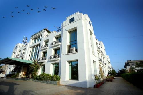 Gandhidham Hotel | Renest Gandhidham