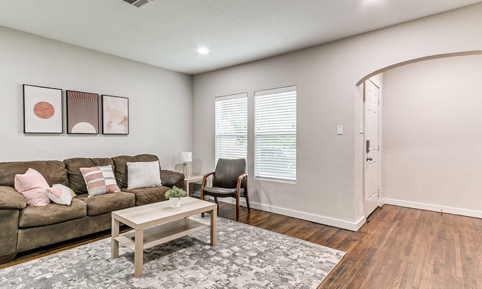 Tulsa House | Renovated 1BR Downtown/BOK B