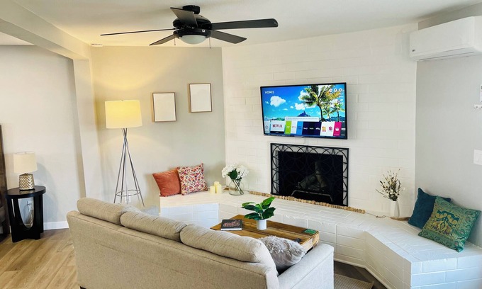 La Mesa Apartment | Renovated Loft style apartment with full kitchen, and washer/dryer!