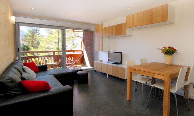 Les Deux Alpes Apartment | RENOVATED STUDIO SOUTH BALCONY