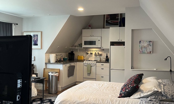 Birmingham Apartment | Renovated Studio near Downtown Birmingham