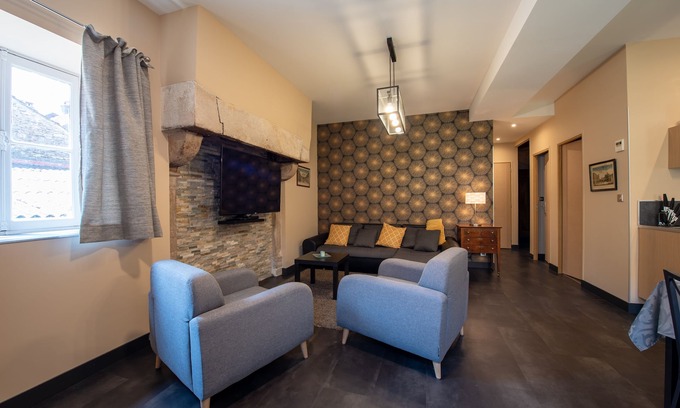 Savigny-les-Beaune House | Renovated winegrower's house in a quiet location