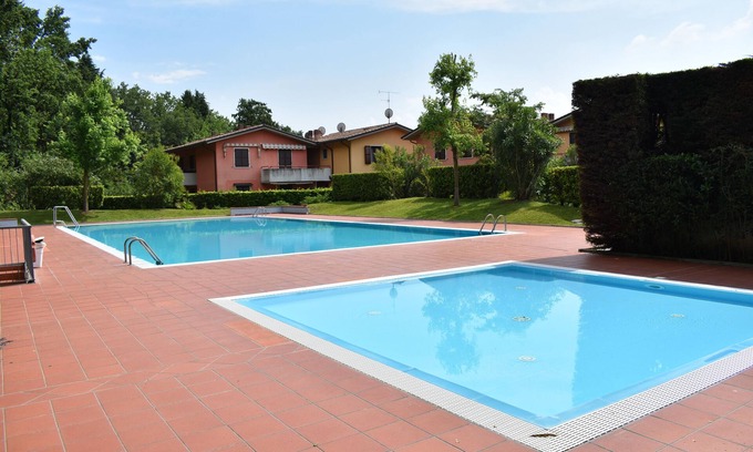 Cola Apartment | Renovierte Wohnung/Pool/TV/Wlan/Garage/Familiy Friendly